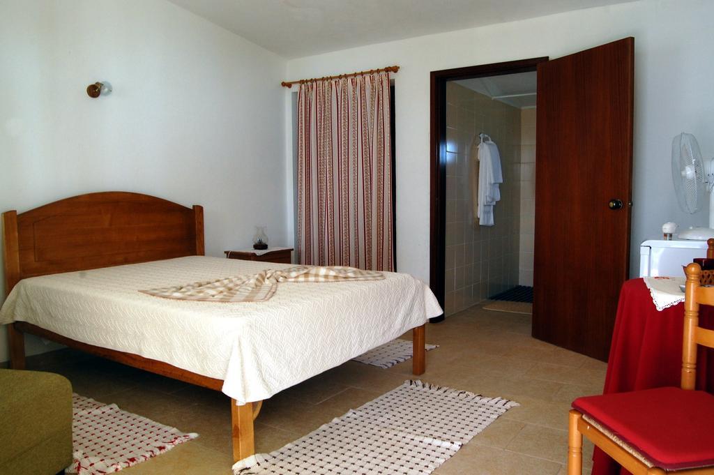 Quinta Da Fonte De Grandola Hostal Habitación foto